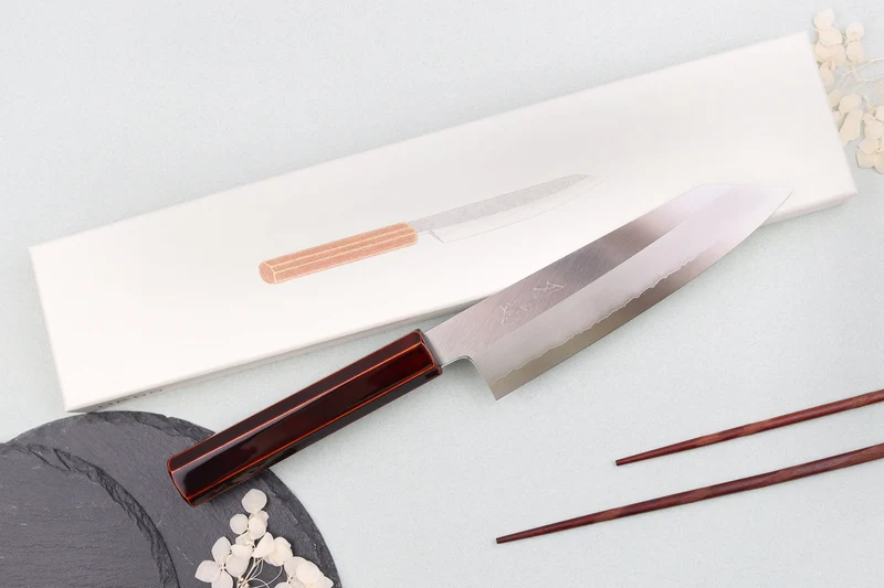 Couteau santoku kiritsuke 18cm japonais artisanal Hado Ginsan Kijiro