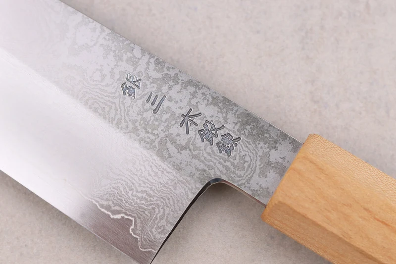 Couteau kiritsuke 18cm japonais artisanal Hado Ginsan Cherry damassé