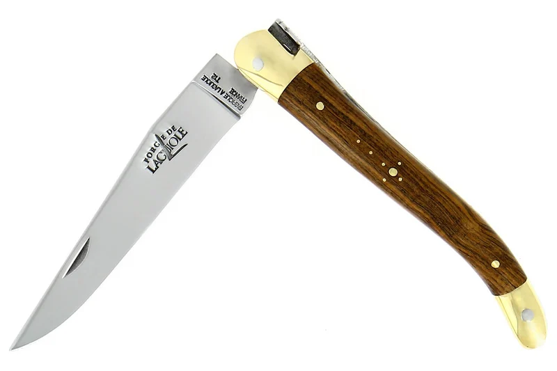 Couteau pliant Forge de Laguiole manche en pistachier 11cm mitres en laiton
