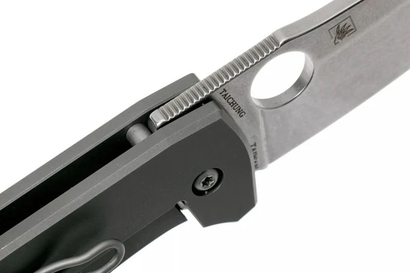 Couteau pliant Spyderco Techno 2 C158TIP2 manche en titane 8,8cm