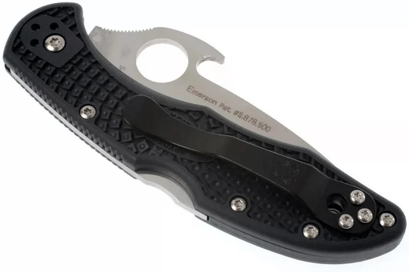 Couteau pliant Spyderco Delica 4 Wave C11PGYW manche fibre de verre noir 10,8cm