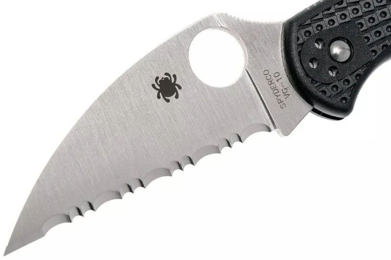 Couteau pliant Spyderco Delica 4 à dents C11FSWCBK manche en nylon/fibres de verre noir 10,8cm