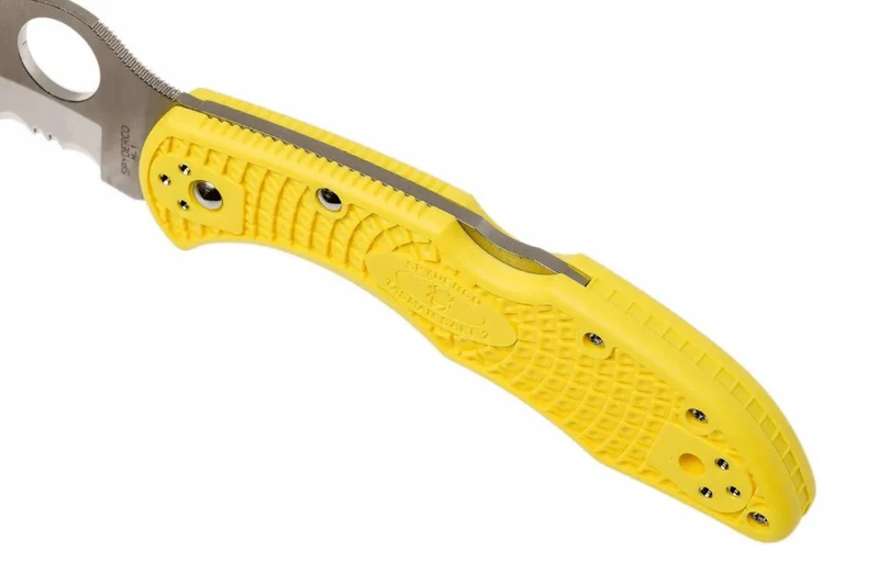 Couteau pliant Spyderco Tasman Salt 2 C106SYL2 dentelé manche nylon/fibre de verre jaune 10,8cm