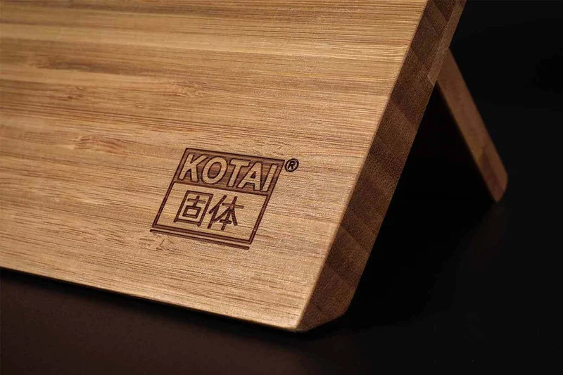 Porte-couteaux magnétique vide pliable Kotai en bambou 30x22cm