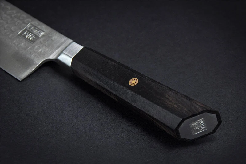 Couteau de chef kiritsuke Kotai lame martelée 20cm manche ébène avec fourreau