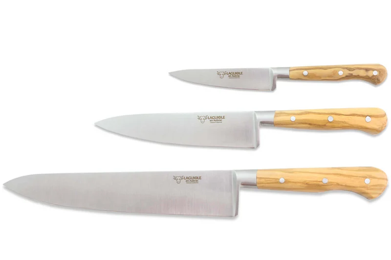 Coffret 3 couteaux en olivier Laguiole en Aubrac : Office + Universel + Chef