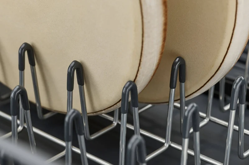 Égouttoir à vaisselle Joseph Joseph Extend Steel en inox extensible gris