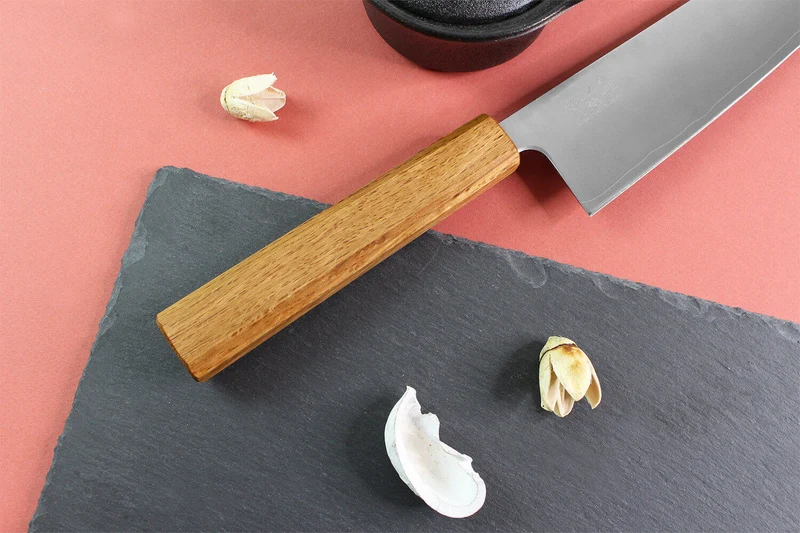 Couteau de chef japonais artisanal Wusaki Migaki G3 24cm