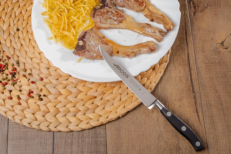 Couteau à steak forgé 13cm Riviera Arcos