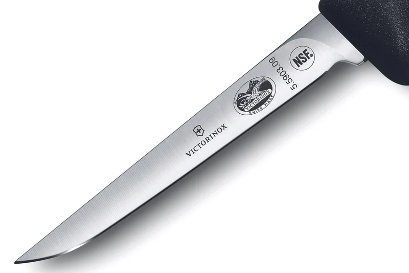 Couteau à volailles lancette Victorinox 5.5903.09 lame 9cm manche fibrox noir
