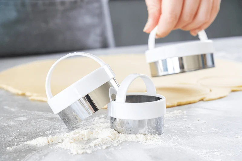 Set de 3 emporte-pièces ronds KitchenCraft en inox avec poignées