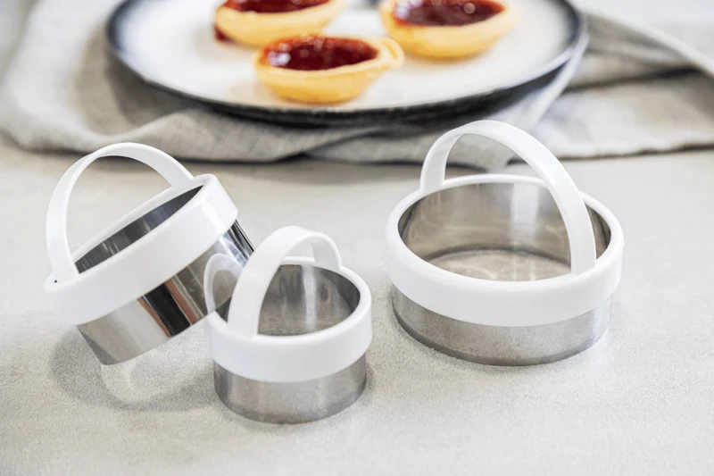 Set de 3 emporte-pièces ronds KitchenCraft en inox avec poignées