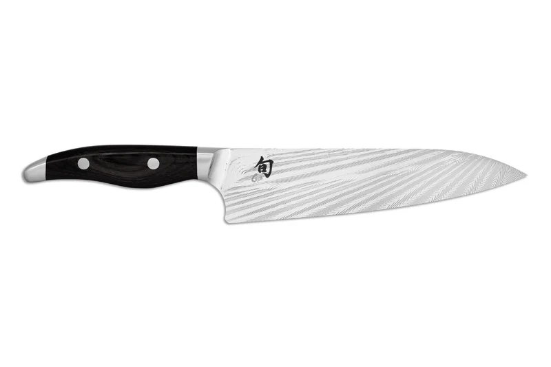 Couteau de chef japonais KAI Shun Nagare Black lame damas 72 couches Dual Core 20cm manche bombé
