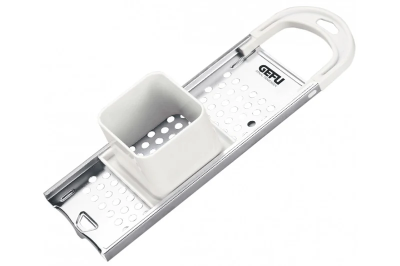 Râpe spaetzle courts Gefu en acier inoxydable avec poussoir polymère