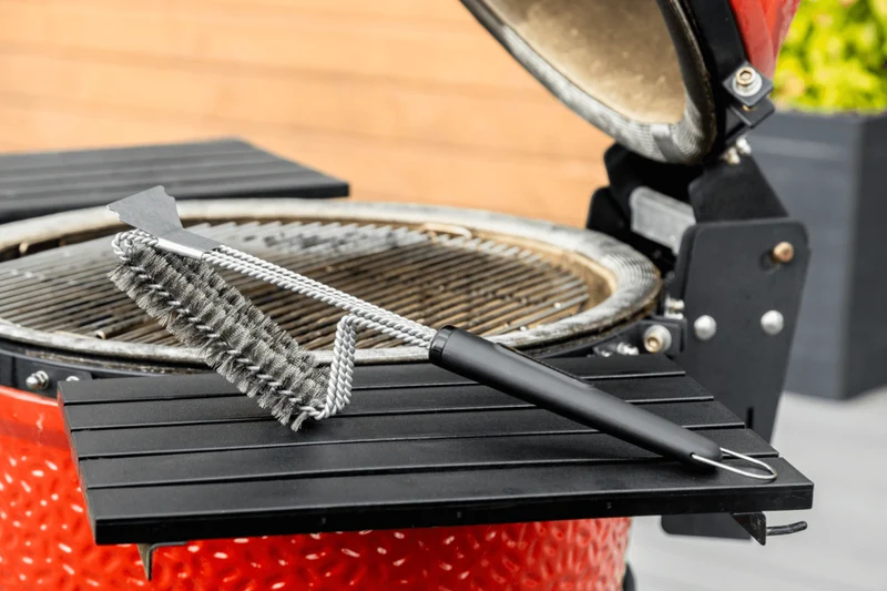 Brosse de nettoyage 3 en 1 MasterClass pour barbecue à poils en inox