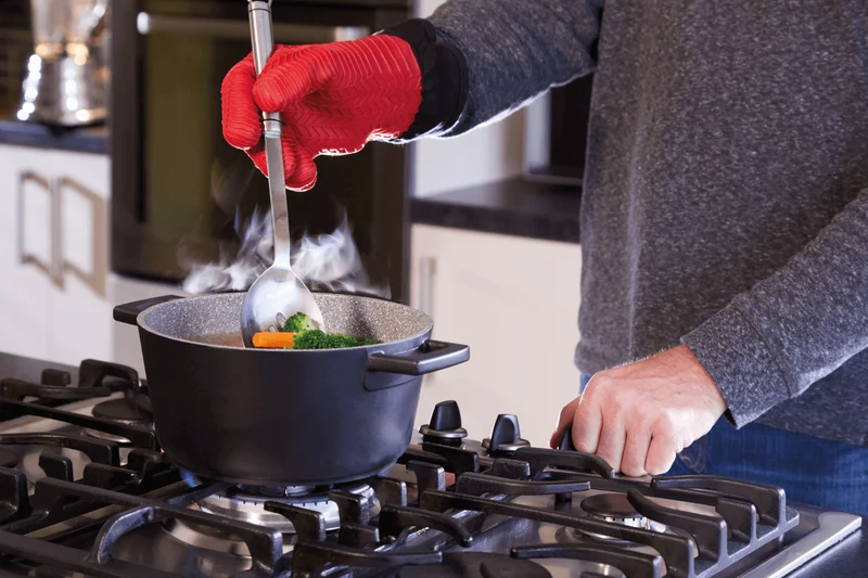 Gant de cuisine MasterClass en silicone rouge sans couture avec manchette en coton