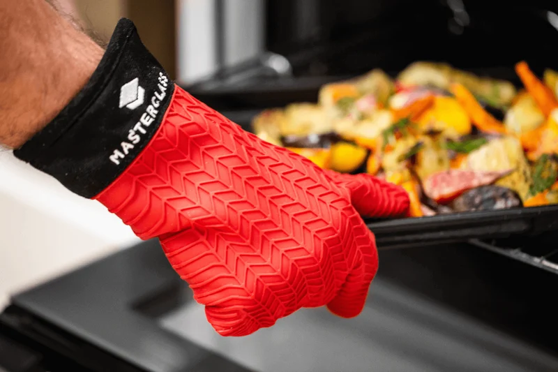 Gant de cuisine MasterClass en silicone rouge sans couture avec manchette en coton