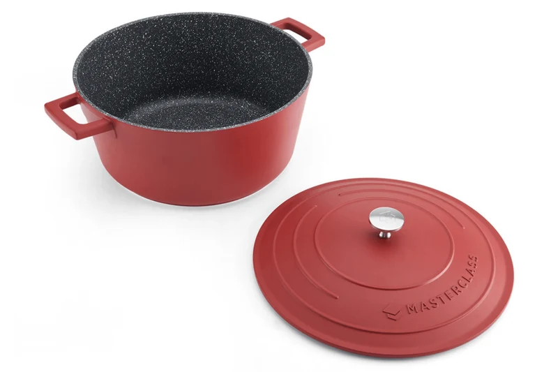 Cocotte ronde MasterClass compatible induction en fonte d'aluminium rouge 5L