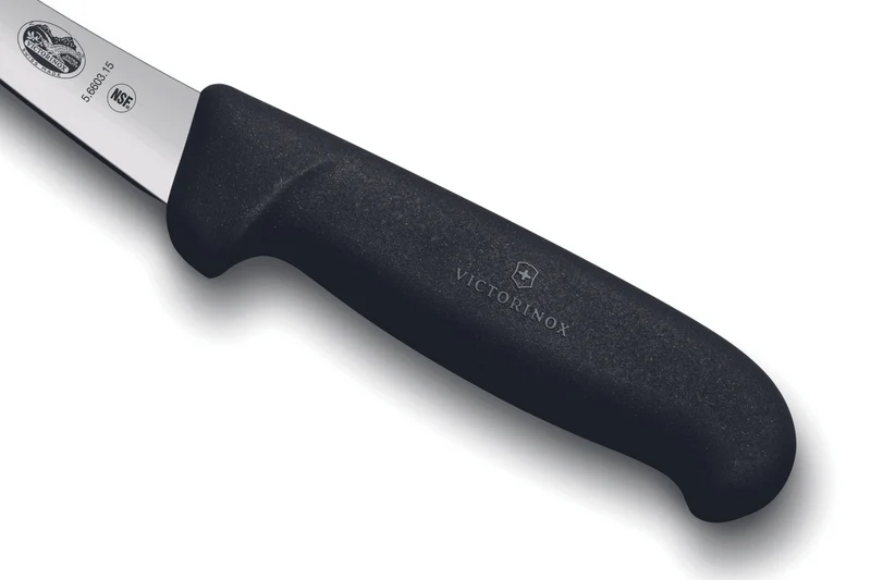 Couteau à désosser Victorinox 5.6603.15 lame 15cm manche en fibrox noir