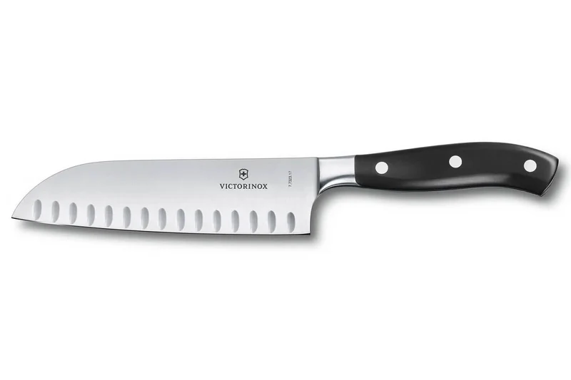 Couteau Santoku alvéolé Victorinox Grand Maître forgé 17cm