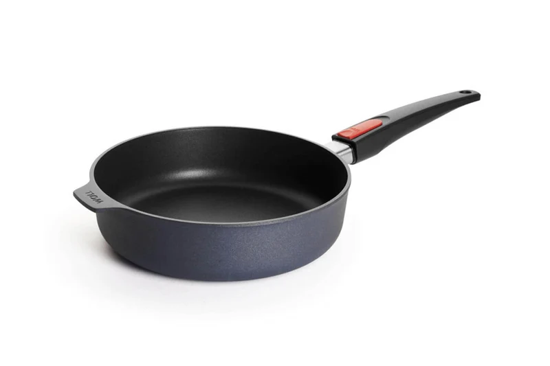 Sauteuse Woll Diamond Lite en fonte d'alumium avec manche amovible