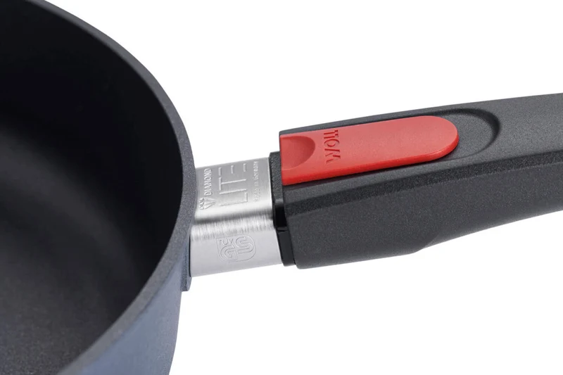 Sauteuse Woll Diamond Lite en fonte d'alumium avec manche amovible