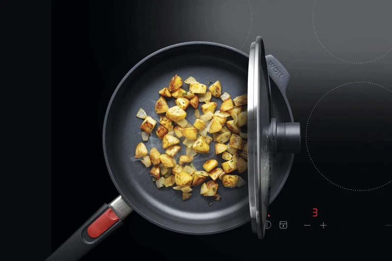 Sauteuse Woll Diamond Lite en fonte d'alumium avec manche amovible