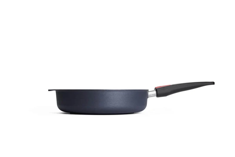 Sauteuse Woll Diamond Lite en fonte d'alumium avec manche amovible
