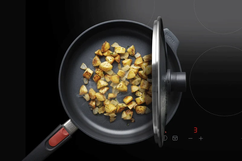 Sauteuse Woll Diamond Lite en fonte d'alumium avec manche amovible
