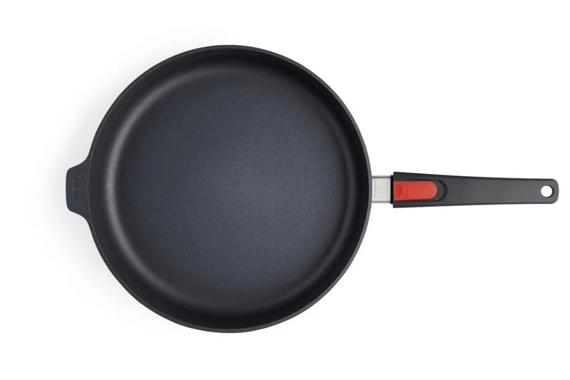 Sauteuse Woll Diamond Lite en fonte d'alumium avec manche amovible