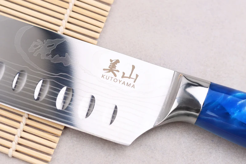 Couteau santoku alvéolé 17cm Kutoyama Blue Wave