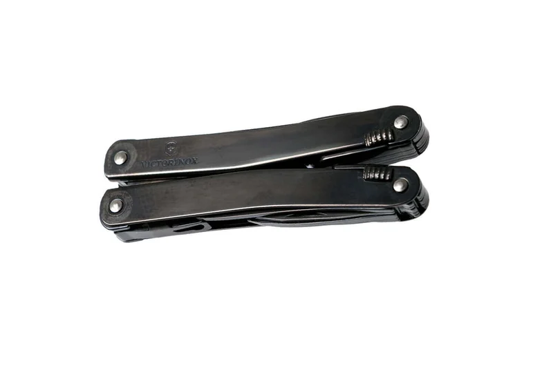 Pince Swisstool Victorinox Spirit XBS 11 pièces + étui nylon