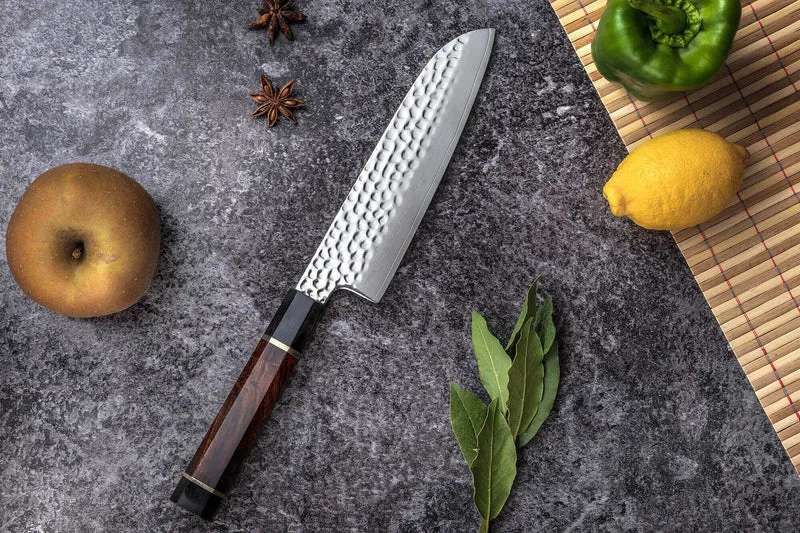 Couteau santoku Sayuto Desert Damas martelé 18cm