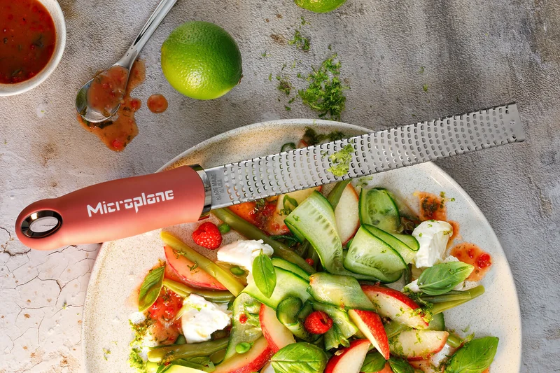 Râpe-zesteur Microplane Premium Classic Cannelle - 20,3cm