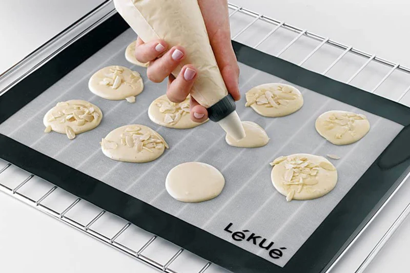 Tapis de cuisson Lékué en silicone et fibres de verre - 60x40cm