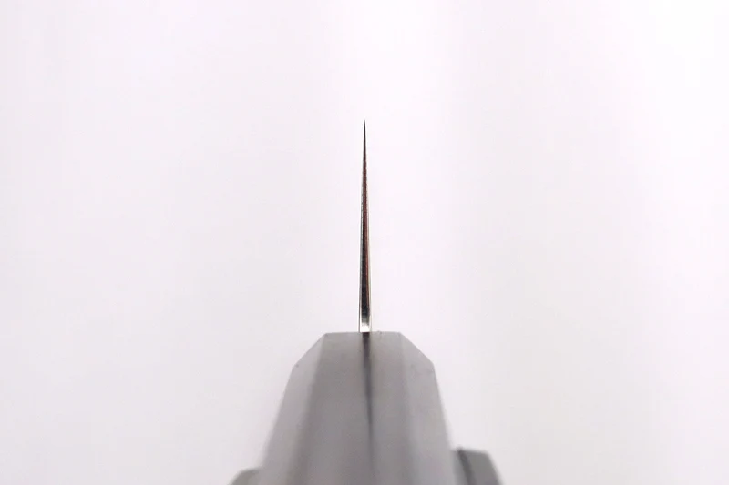 Couteau de chef 21cm japonais artisanal Hatsukokoro Hayabusa Rainbow Damas