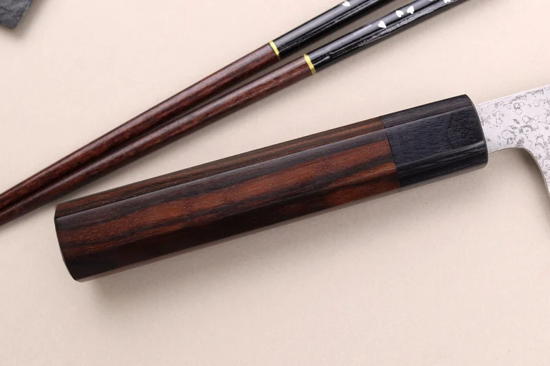Couteau de chef 21cm japonais artisanal Makoto Kurosaki VG7 Damas