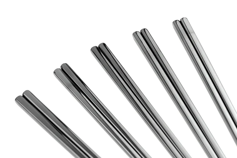 Set de 5 paires de baguettes chinoises en inox noir Kutoyama