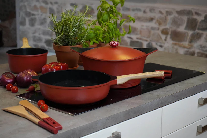 L'Incroyable Cocotte Cookut 24cm à personnaliser