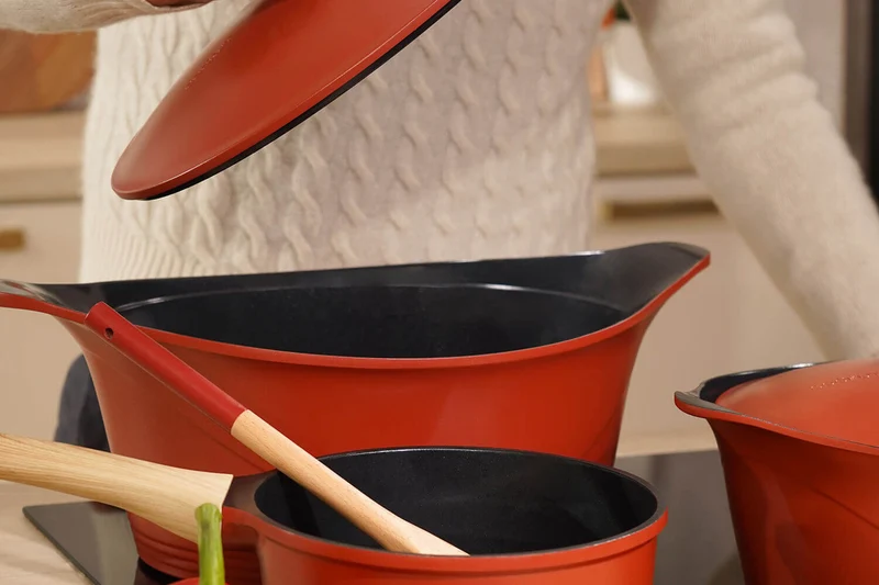 L'Incroyable Cocotte Cookut 33cm ovale à personnaliser