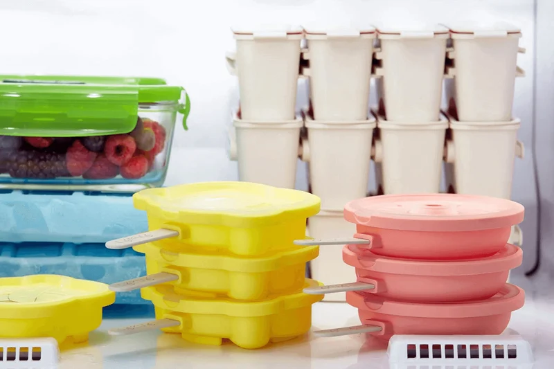 Set de 4 moules à glace Lékué en silicone - Formes donut et bretzel