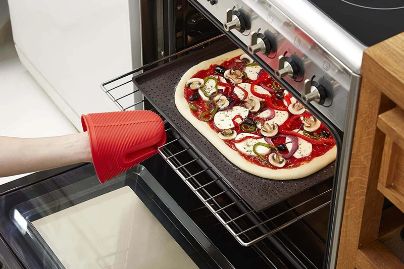 Tapis à pizza Lékué 30x40cm en silicone Platinum marron