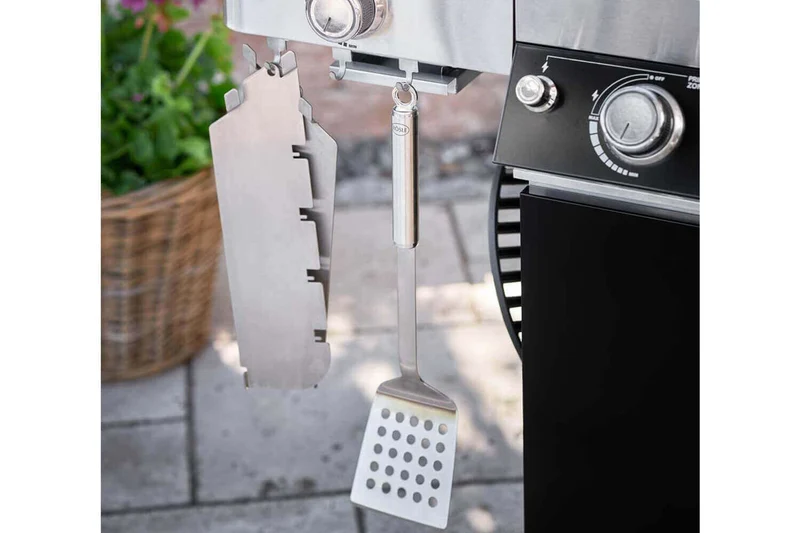 Spatule à barbecue perforée Rösle 46cm en acier inoxydable 18/10