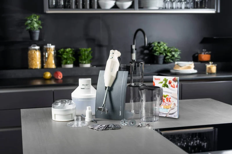 Coffret Bamix Pâtisserie M200 Swissline crème - accessoires + livre de recettes