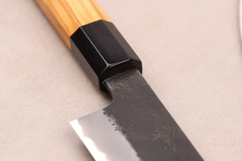 Couteau sujihiki 27cm japonais artisanal Hinoura Mutsumi Ajikataya Black Nashiji