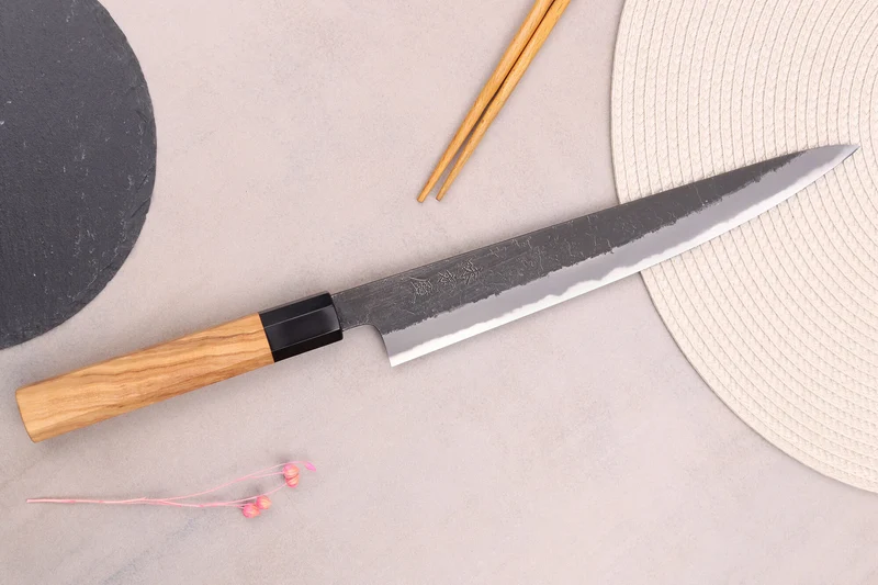 Couteau sujihiki 24cm japonais artisanal Hinoura Mutsumi Ajikataya Black Nashiji