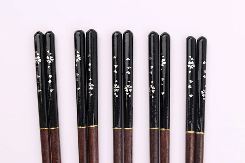 Set de 5 paires de baguettes chinoises Kutoyama en bois de nanmu 23cm