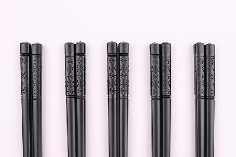 Set de 5 paires de baguettes chinoises Kutoyama en fibres de verre noires 24cm
