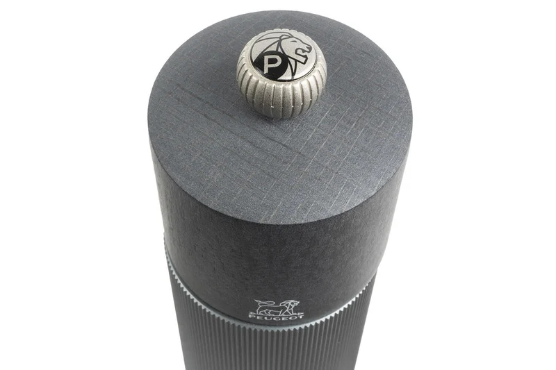 Moulin à poivre manuel Peugeot Line Carbone en bois et aluminium 22cm