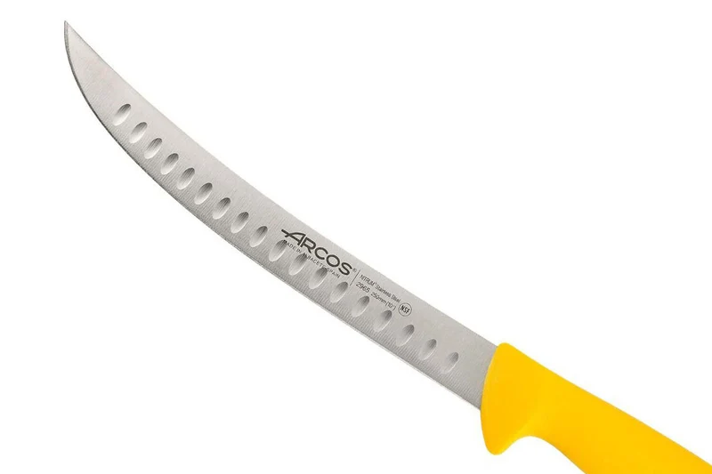 Couteau de boucher courbé Arcos 2900 lame alvéolée 25cm